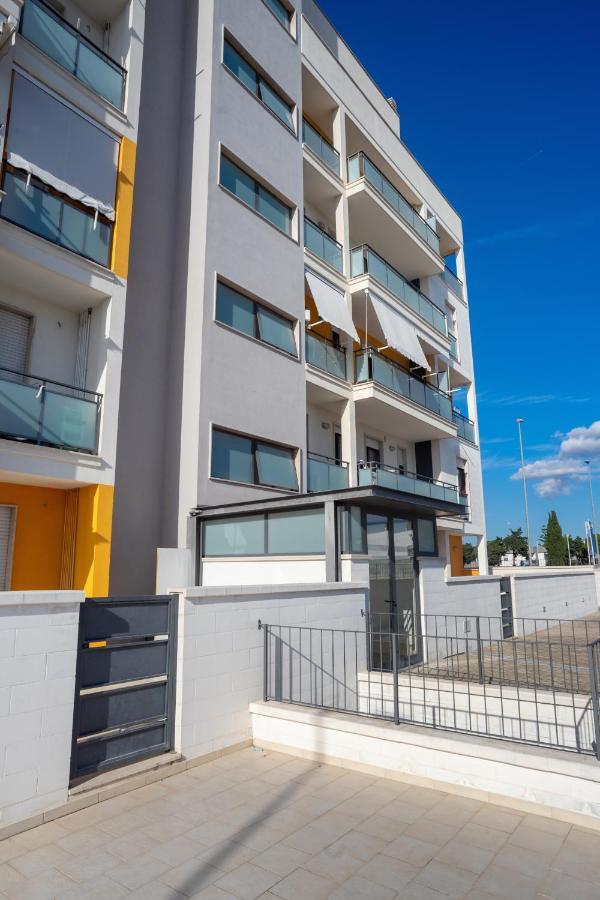 Appartamento Adriana Lecce Exterior foto